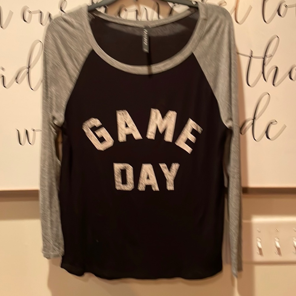 Triumph baseball tee Game Day top